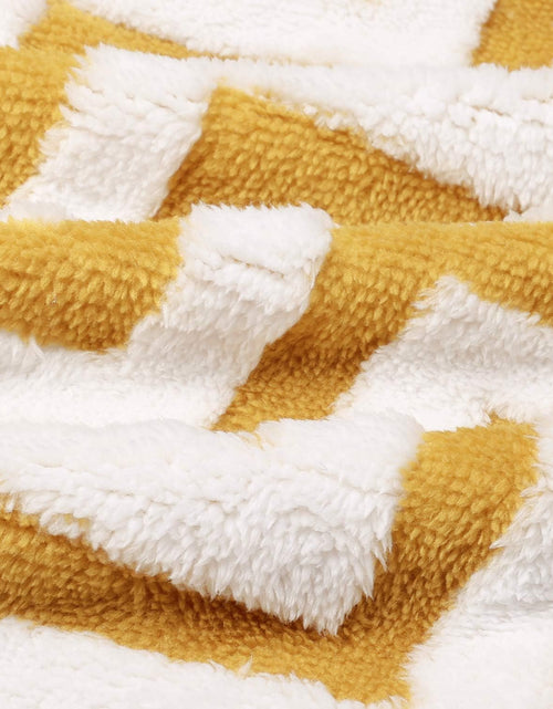 Load image into Gallery viewer, Fleece Sherpa Blanket for Couch(Ginger, Throw), Thick Warm Jacquard Chevron Blanket for Winter Christmas, 50 X 60 Inches
